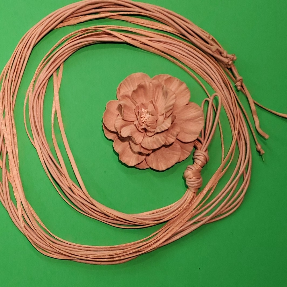 Biege Flower Belt, Necklace, Pin